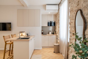 Antibes Sweetheart image 9