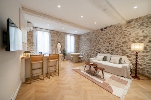Antibes Sweetheart image 6