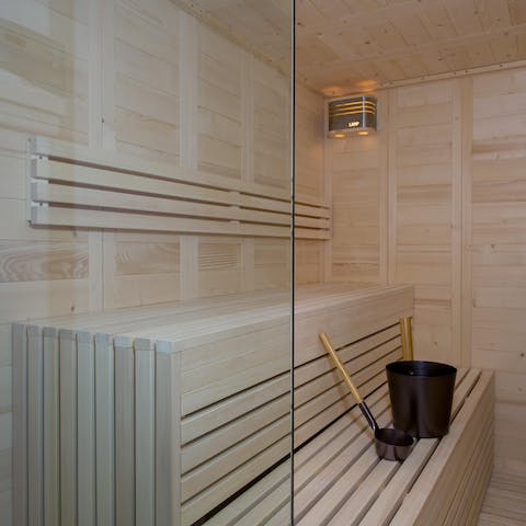 Spend a relaxing afternoon in the private sauna with loved ones