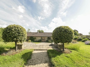 Dorset Hideaway image 11