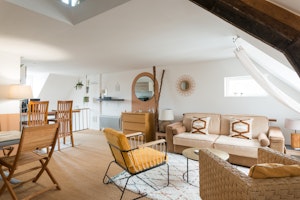 Hessian Hideaway image 12