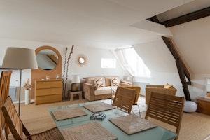 Hessian Hideaway image 6