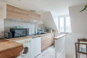 Hessian Hideaway image 5