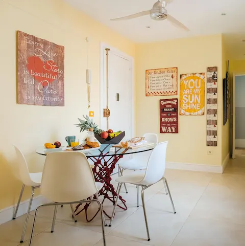 Sit down for breakfast in a bright and colourful dining area
