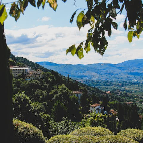 Get a taste of traditional Tuscan country life in nearby Fiesole, a twenty-minute drive away