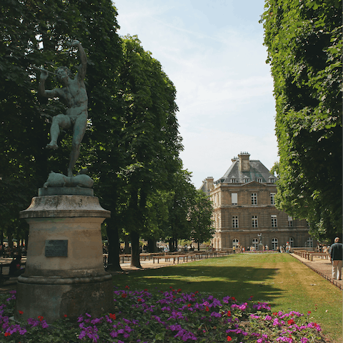 Take a stroll through the beautifully manicured Luxembourg Gardens, also four minutes away on foot