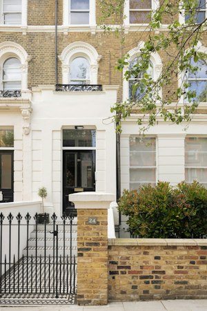 Oasis in London image 13