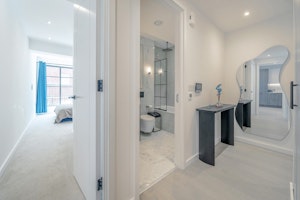 Aldgate Ace image 14