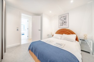Aldgate Ace image 13