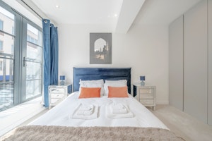 Aldgate Ace image 11