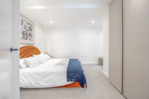 Aldgate Ace image 3