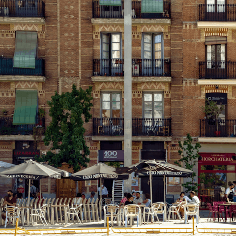 Begin your day with a coffee in neighbouring Salamanca