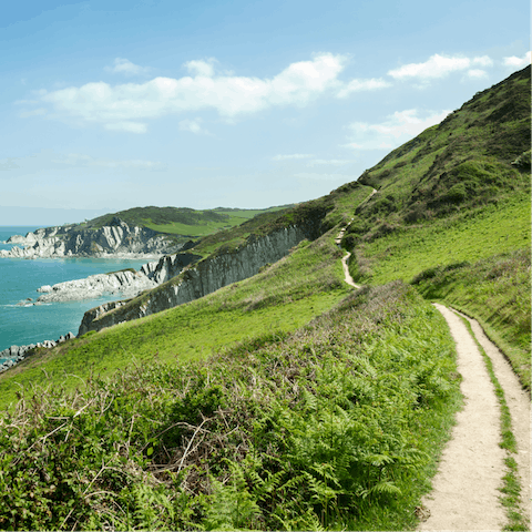 Explore Cornwall's scenic South West Coast Path, only a thirty-minute drive away 