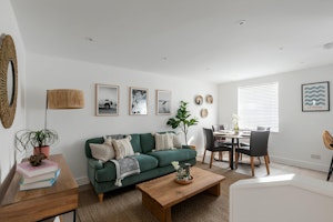 Sunshine & Penryn image 5