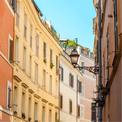Experience the beauty of Rome from the heart of Trastevere 