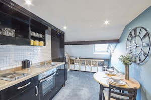Whitby's Loft Gem image 6