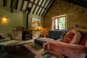 Verdant Stone & Velvet image 14