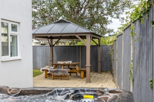 South Coast Sun image 11