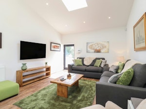 The Kentish Rose image 9