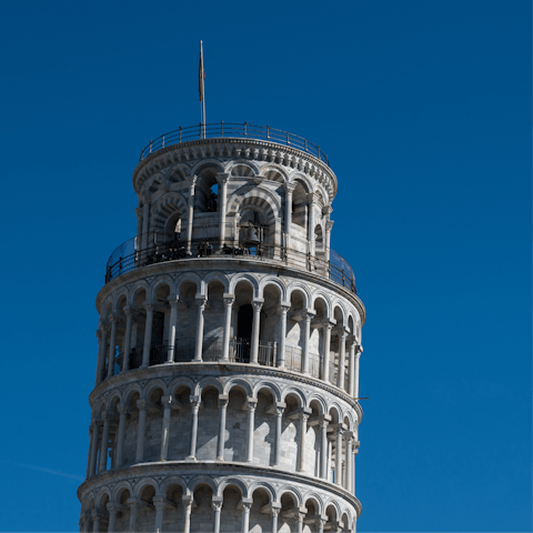 Take a drive to see the iconic Leaning Tower of Pisa 