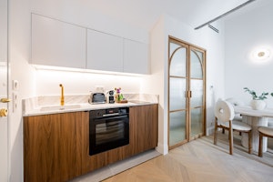 Parisian Legacy image 7