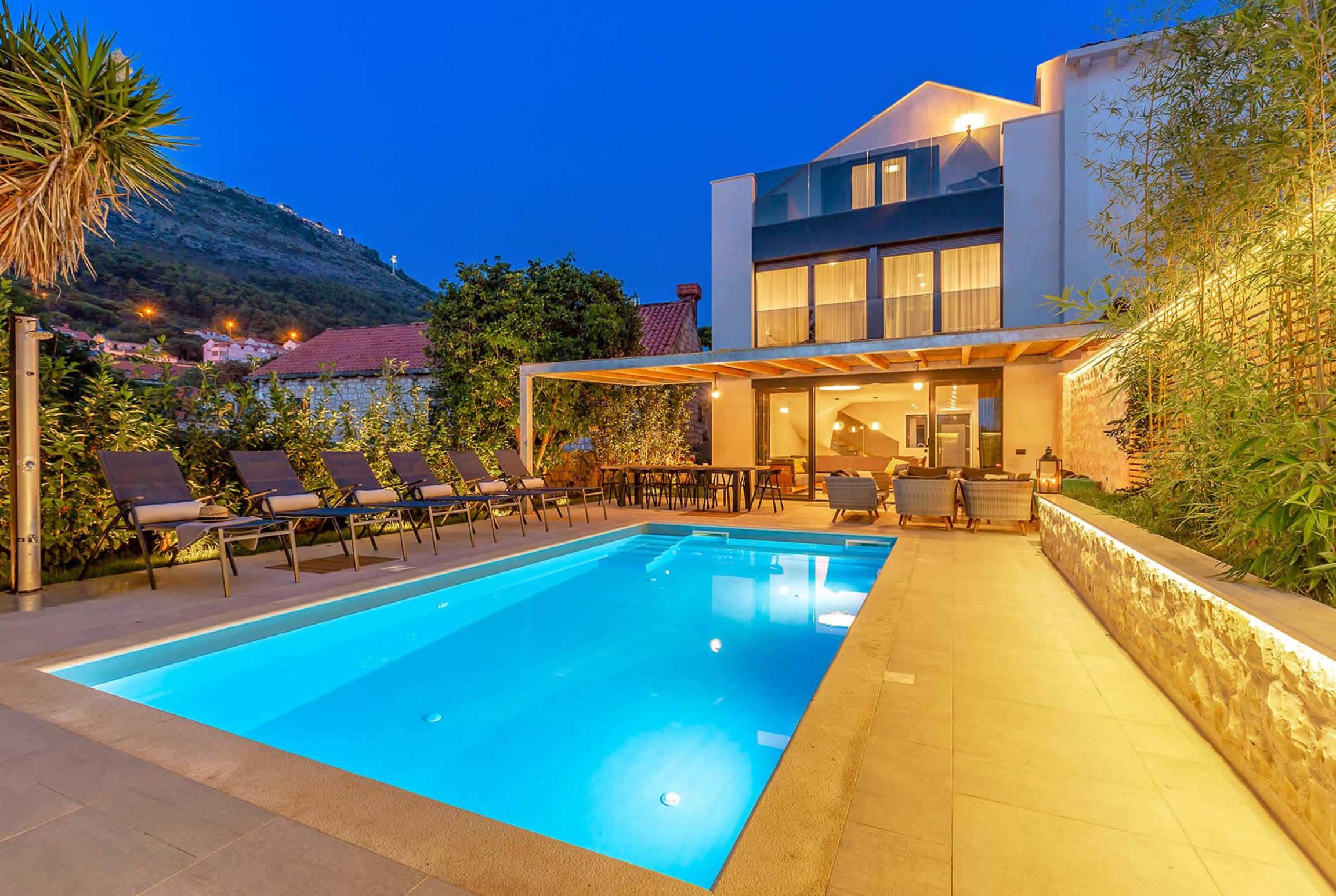 Aurora's Rest, DubrovnikNeretva County Plum Guide