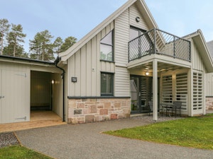 The Highland Retreat image 7