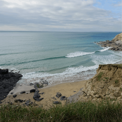 Roll out the beach towels on Trebarwith Strand, a twenty-five minute drive away