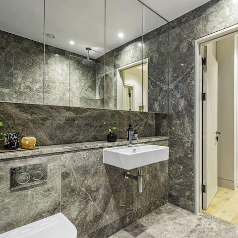 Get all pampered up in state-of-the-art en-suite bathroom