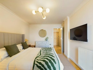 The Shaftesbury Dream image 10