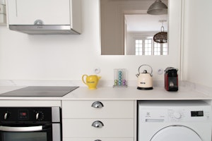 Haussmannian Hideaway image 8
