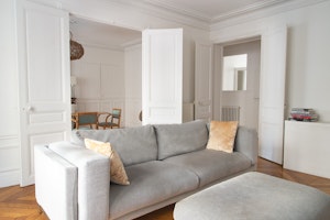 Haussmannian Hideaway image 5