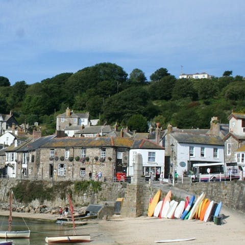 Stay in the centre of the idyllic village of Mousehole