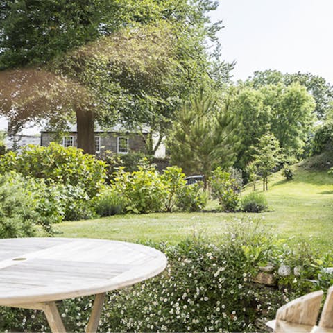Dine al fresco in the garden on sunny days, or have a picnic on the lawn