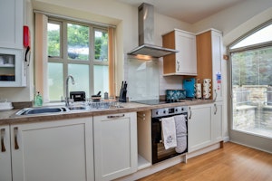 Lush River Retreat image 13