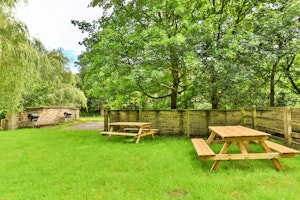 Lush River Retreat image 11