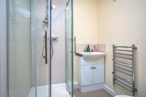 Lush River Retreat image 10
