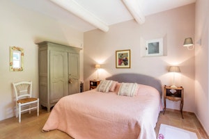 Orchid Room image 7