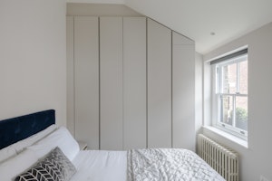 The London Muse image 3