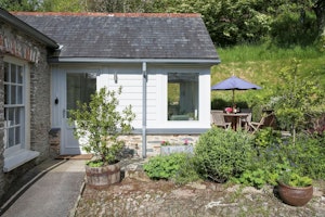 Calm & Cosy image 10