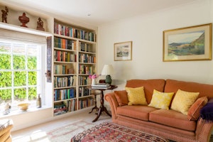 Calm & Cosy image 8