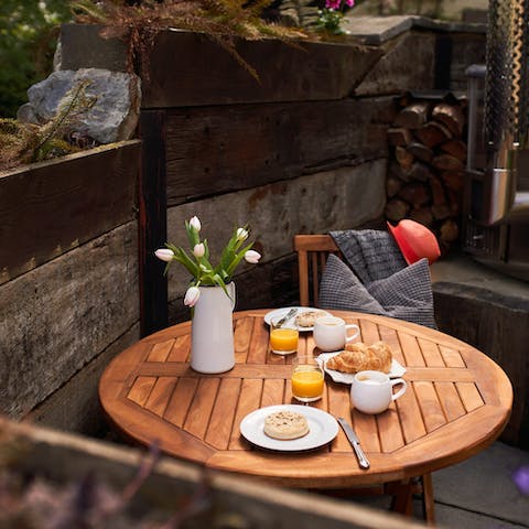 Enjoy an alfresco breakfast out on the patio