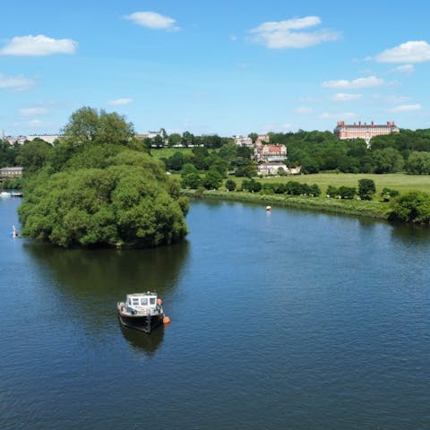 Explore nearby Richmond Park – it's a great spot for a picnic