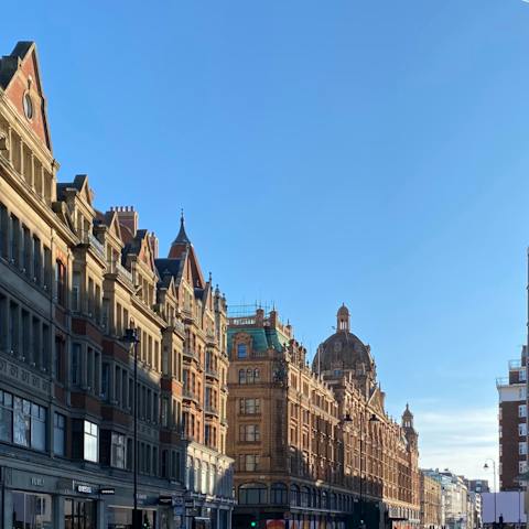 Enjoy a short walk to many of West London's top attractions, including Harrods, a fifteen-minute walk away