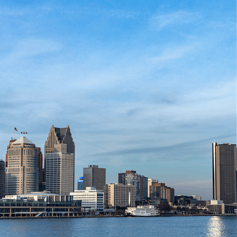 Stroll along the Detroit riverfront from your conveniently located apartment – it extends from Ambassador Bridge in the west to Belle Isle in the east