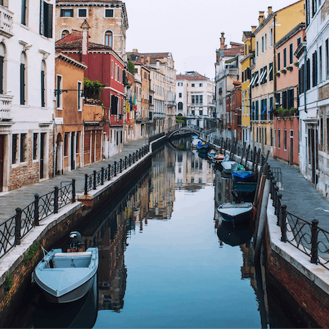 Explore the art and culture of the city of Venice