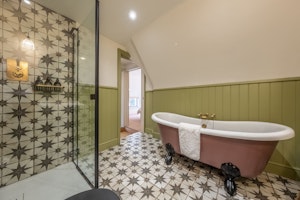 Quaystone image 10