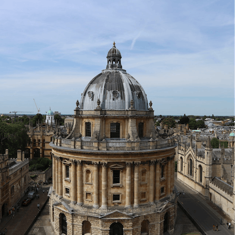 Drive fifteen minutes to reach the dreamy spires of central Oxford