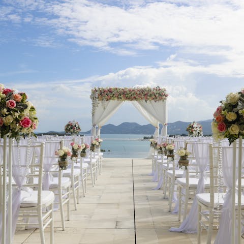 Arrange spectacular events to remember with the help of your host