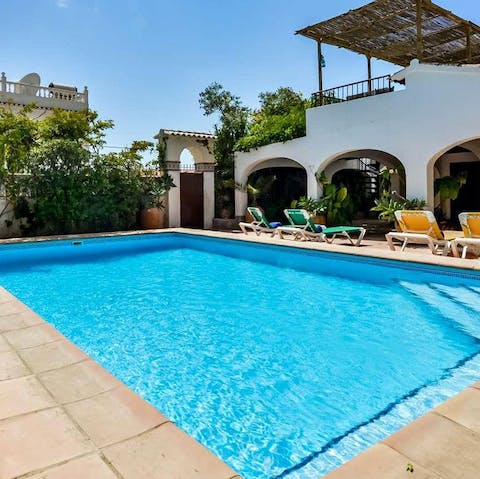 Make a splash in the private pool